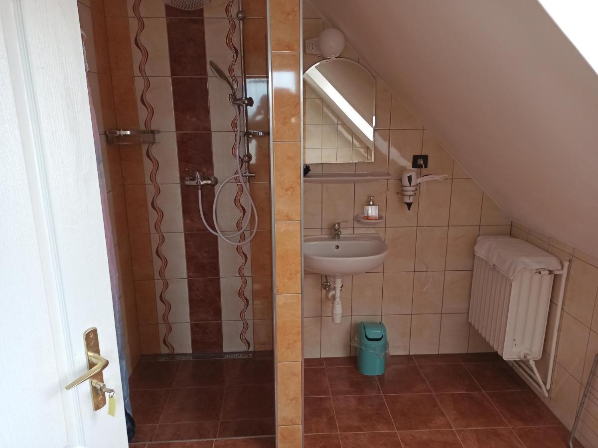 Harmatcsepp Apartmanház Nyíregyháza Kültér fotó